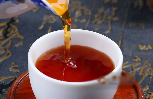 黑茶什么时间喝效果好？早上喝黑茶的好处！